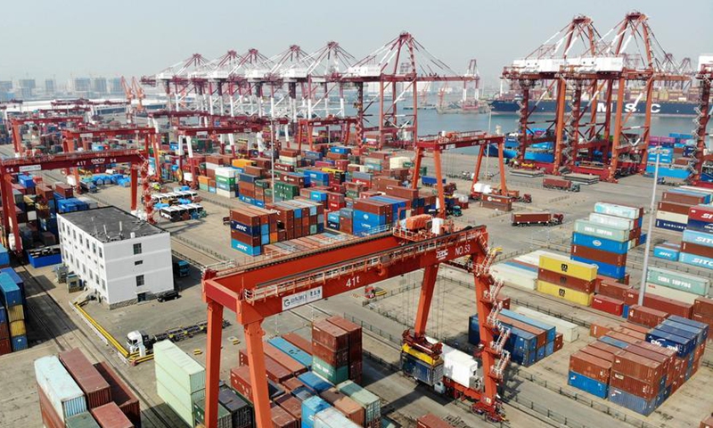 China's foreign trade is growing with factors suggesting steady growth in the fourth quarter